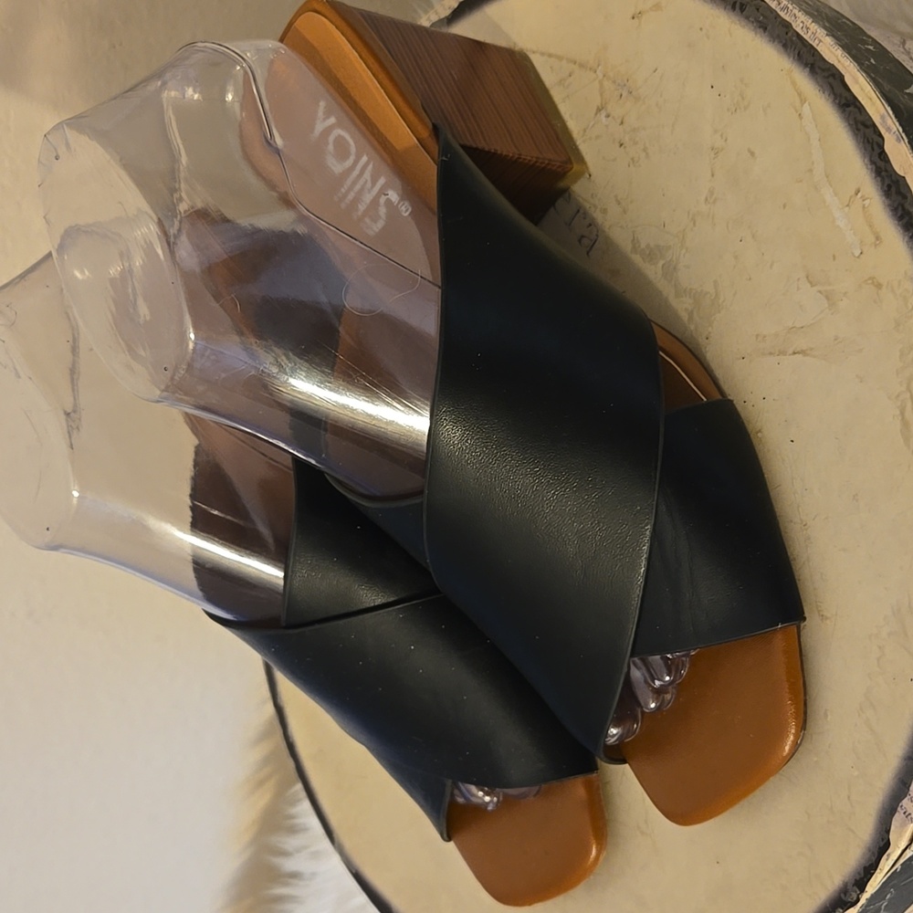 - Yonis Black Leather Sandals